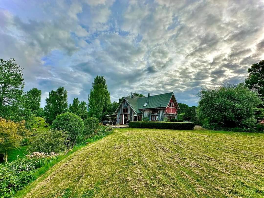 Streamside Country Manor Bed & Breakfast Walton Ngoại thất bức ảnh