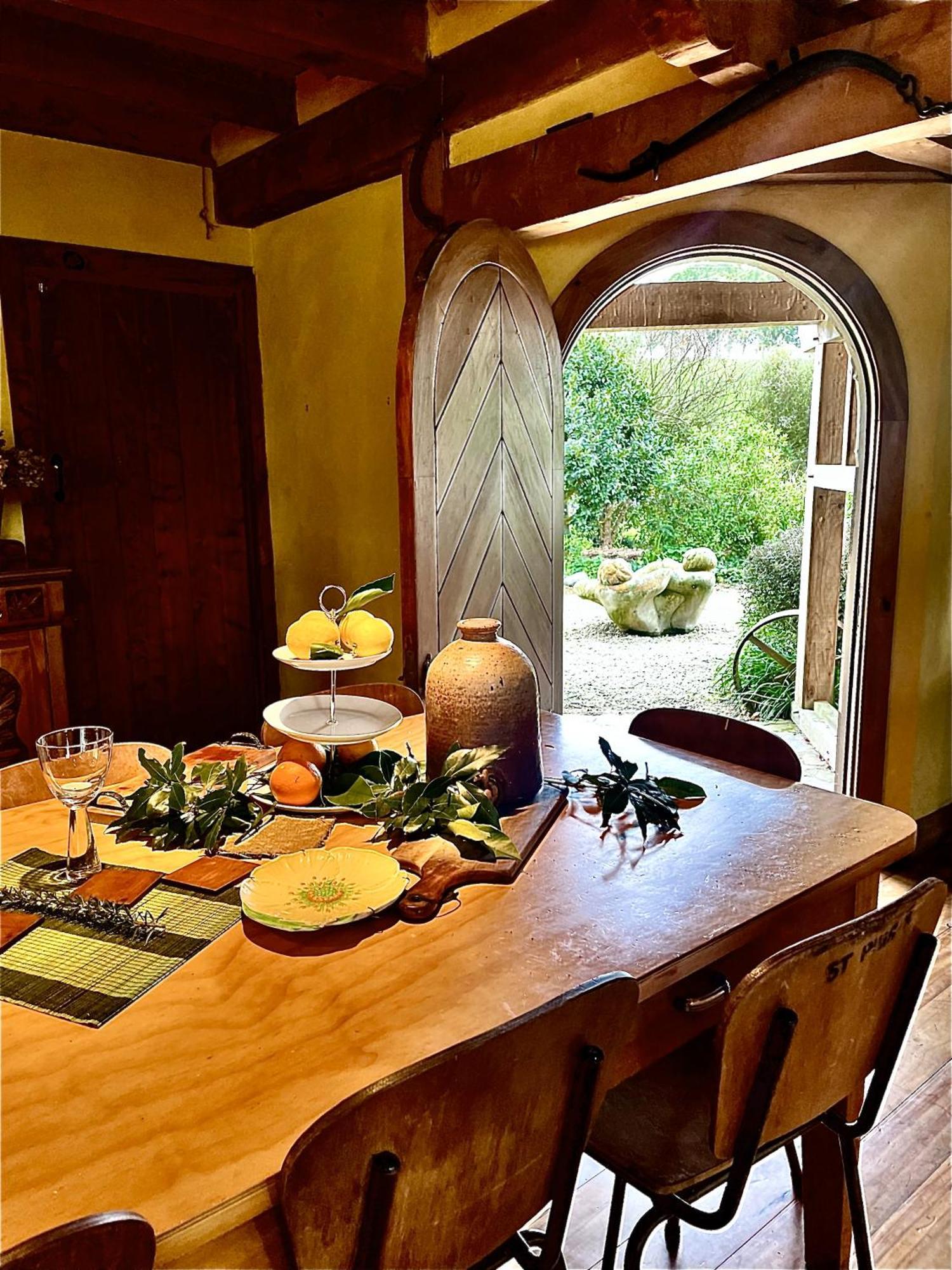 Streamside Country Manor Bed & Breakfast Walton Ngoại thất bức ảnh